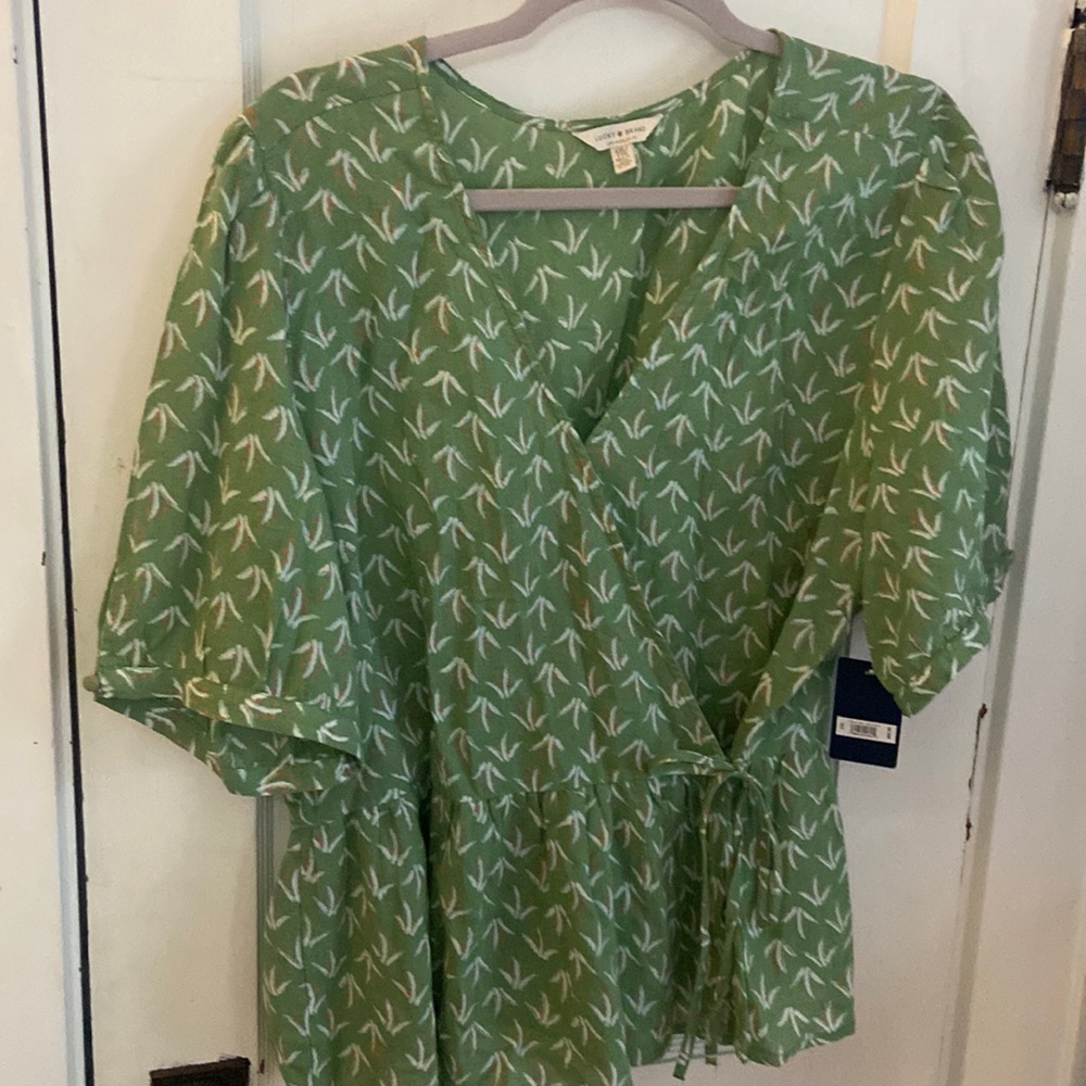 NWT Lucky Brand top